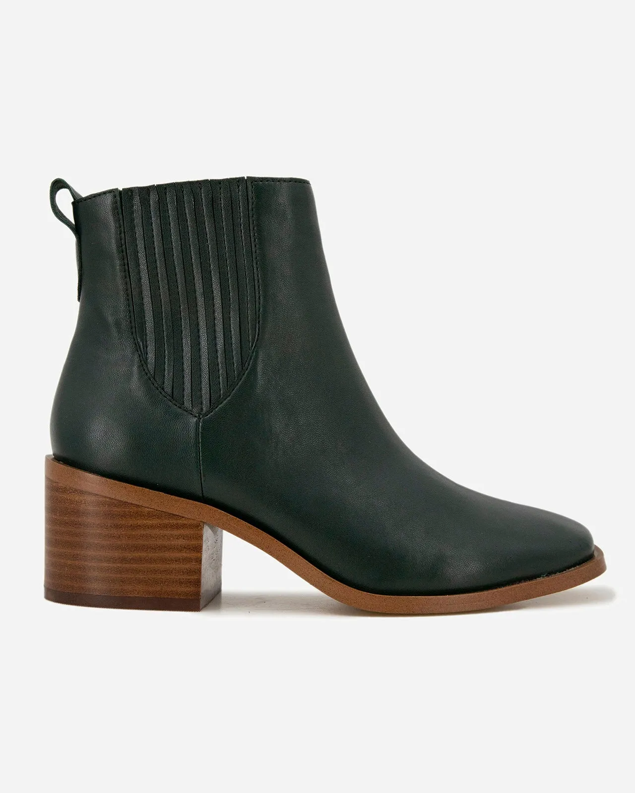 Amalie Chelsea Bootie in Green