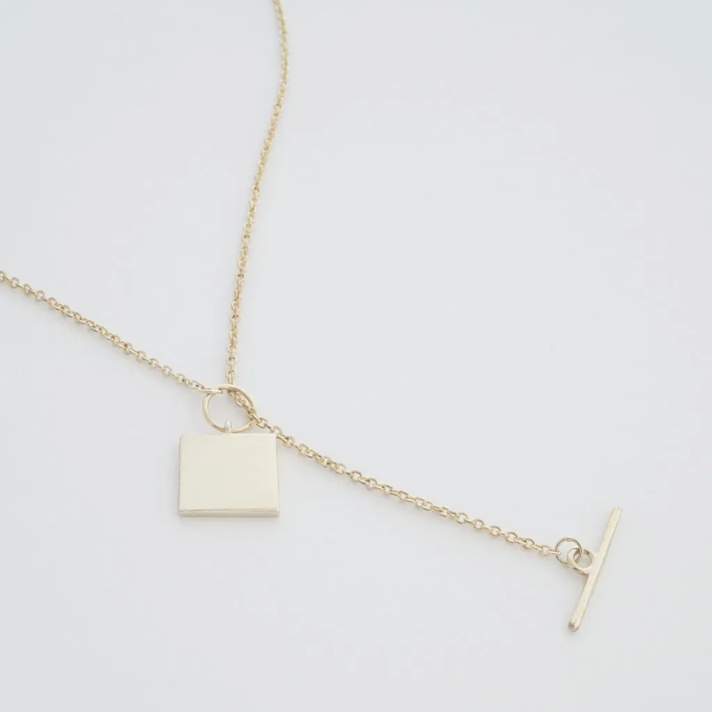 Gwyneth Toggle Necklace