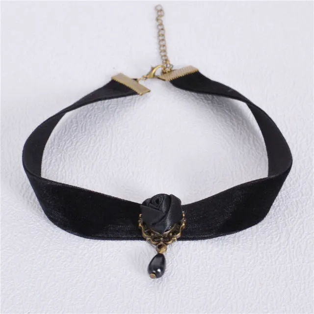 Hot Sale Women Water Drop Choker Lace Short Necklace Adjustable Black Band With Drop Pendant Women Short Neck Band 2017 Boho