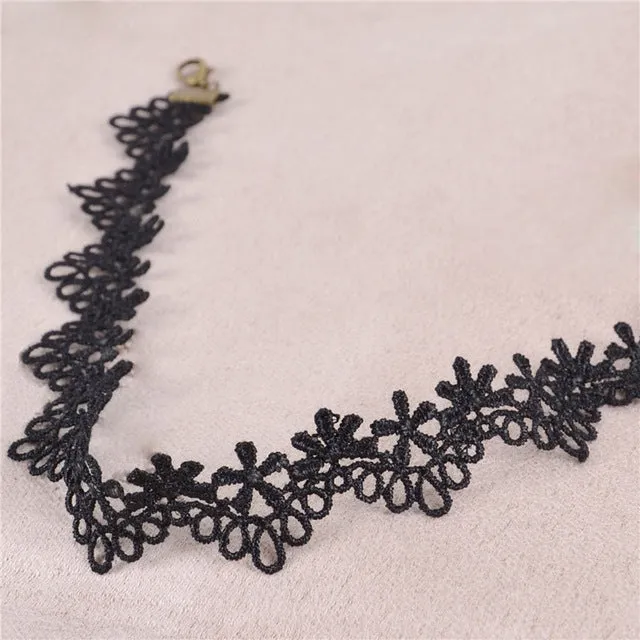 Hot Sale Women Water Drop Choker Lace Short Necklace Adjustable Black Band With Drop Pendant Women Short Neck Band 2017 Boho